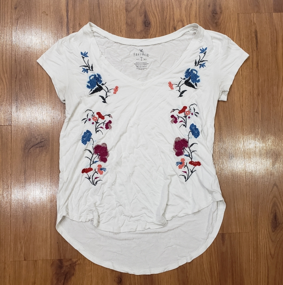 American Eagle Favorite T!